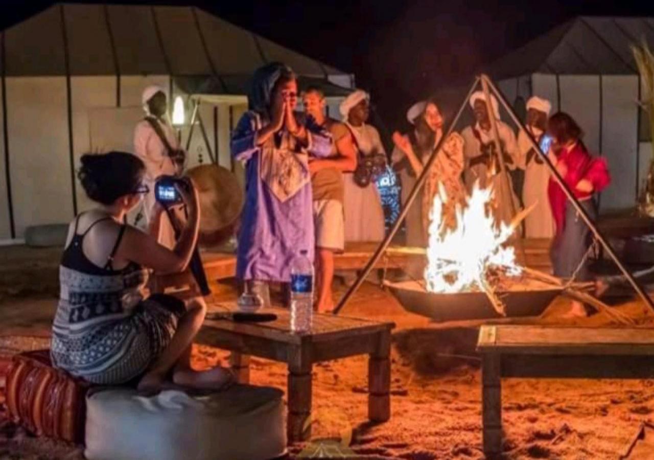 Sahara Luxury Desert Camp Мерзуга Экстерьер фото