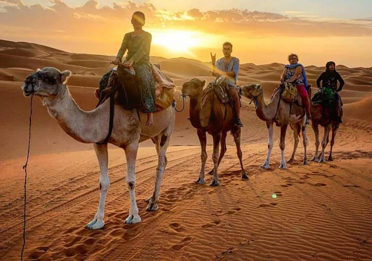 Sahara Luxury Desert Camp Мерзуга Экстерьер фото